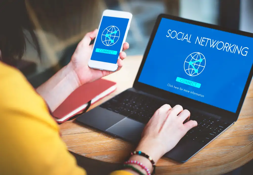 AI-GEO Social Media Marketing for Professional Services: Beyond Traditional Platform Management